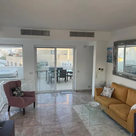 Cherry Penthouse In Spinola Bay *