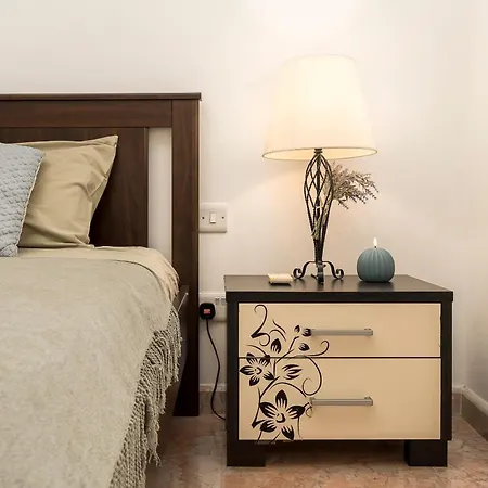 Cherry Penthouse In Spinola Bay アパート Saint Julian's