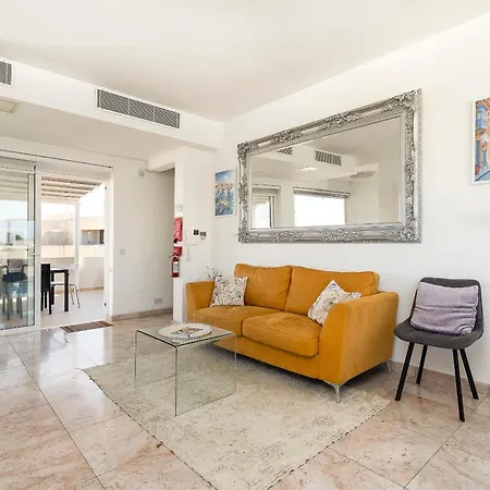 Cherry Penthouse In Spinola Bay