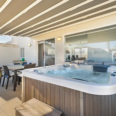 Cherry Penthouse In Spinola Bay *