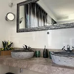 Cherry Penthouse In Spinola Bay Appartement San Ġiljan