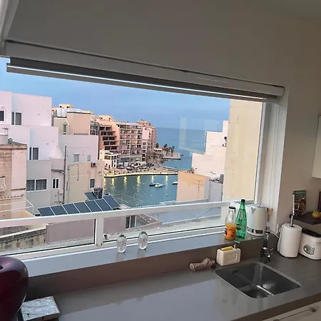 Cherry Penthouse In Spinola Bay Appartement