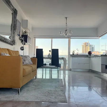Cherry Penthouse In Spinola Bay Apartment *