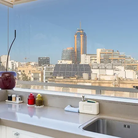 Cherry Penthouse In Spinola Bay アパート