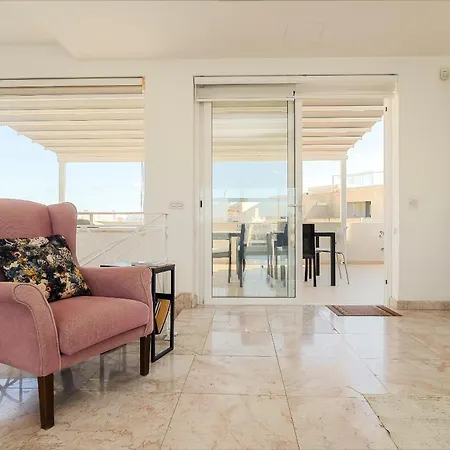 Cherry Penthouse In Spinola Bay